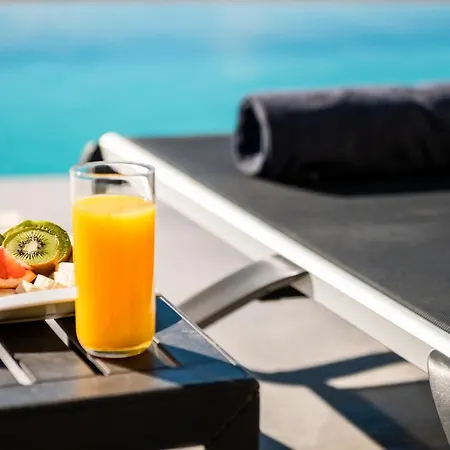 Villa Afroditi, Corfu Halikúnasz