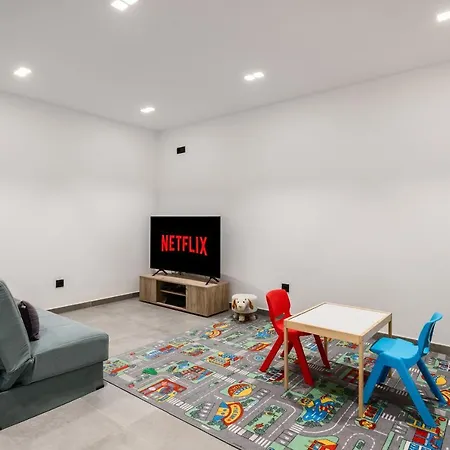 Afroditi, Corfu Willa