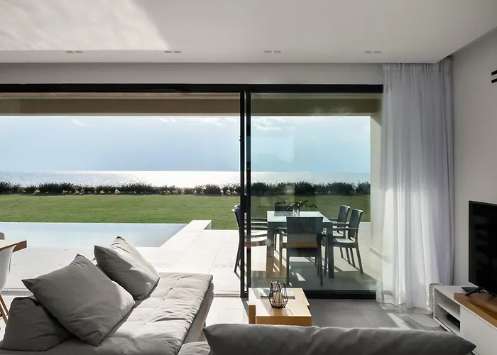 Afroditi, Corfu Halikounas